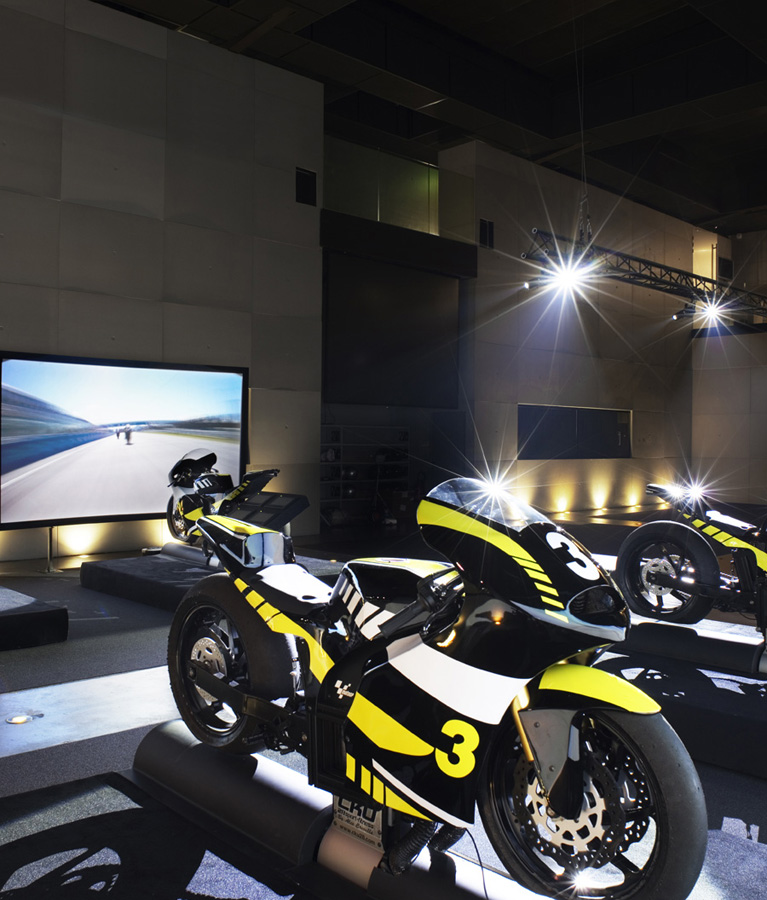 Simulateur Moto GP - 4 machines uniques au monde