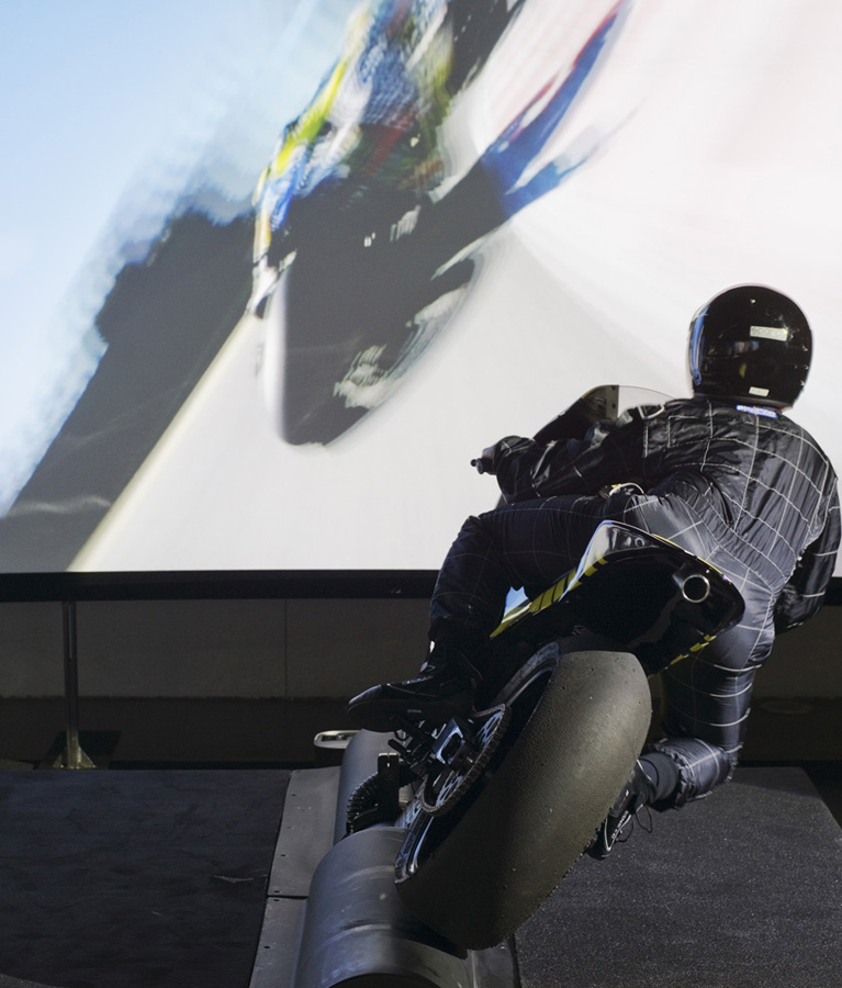 Simulateur Moto GP - Une immersion au coeur d'un Grand Prix filmé en caméra embarquée